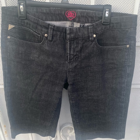 2b Bebe size 31 women’s shorts 12” inseam black denim low rise made in USA - Picture 7 of 8